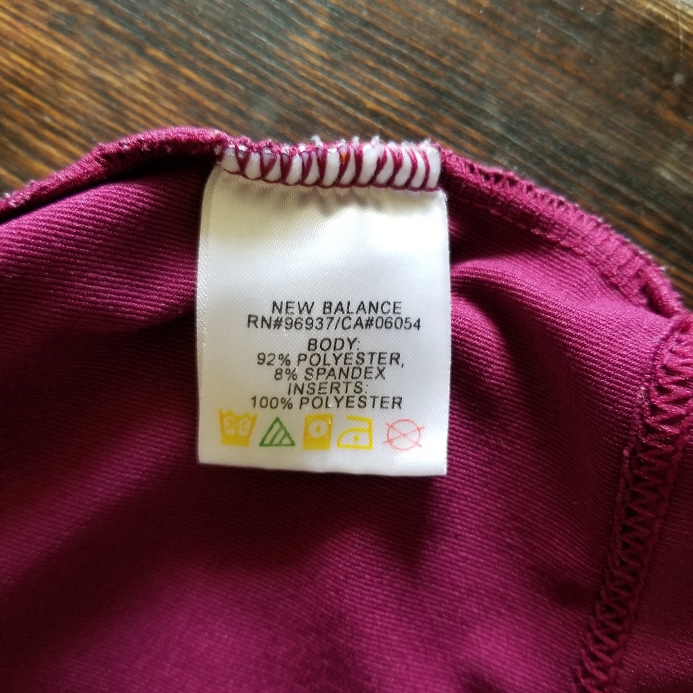 👚NEW BALANCE WORKOUT TOP - Picture 5 of 7